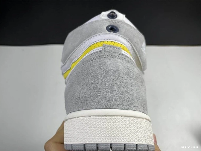 Switch 1 CW6576-100 Light Air Smoke High Jordan 0728